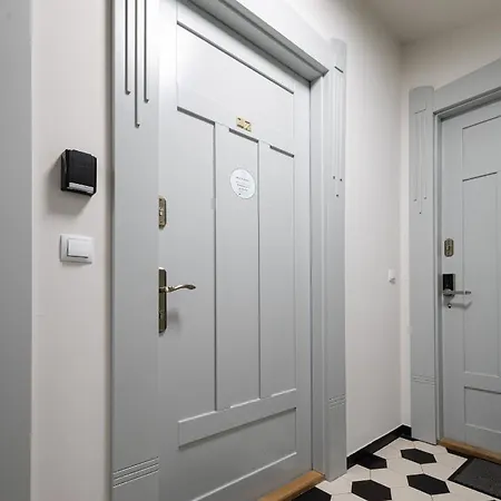 Native Rakowicka 6 *